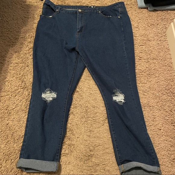 Denim - Plus Sized Knee Ripped Jeans
